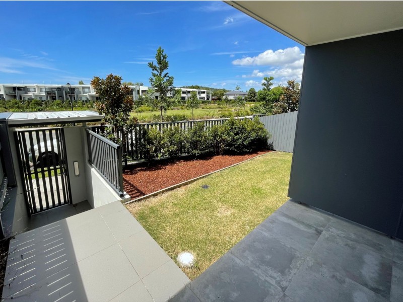 11/192 Greenacre Drive, Arundel QLD 4214