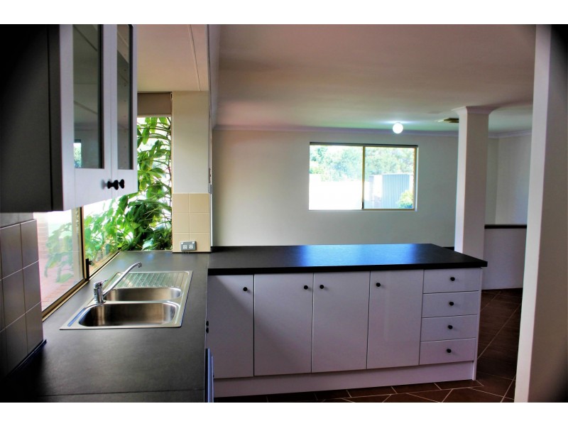 188 Trappers Drive, Woodvale WA 6026