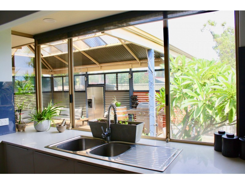 8 Burnside court, Kingsley WA 6026