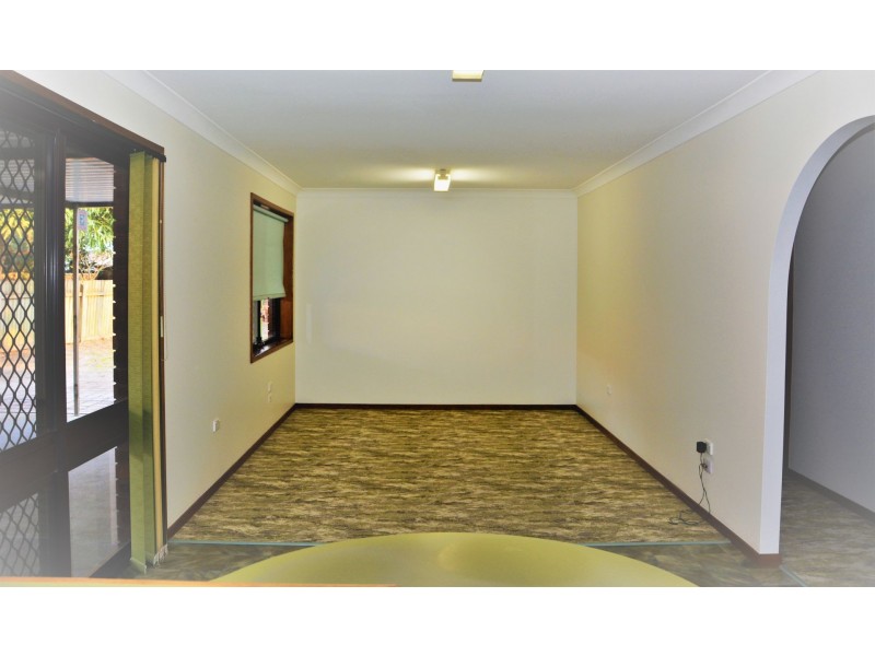 8 Boronia Crescent, Yamba NSW 2464