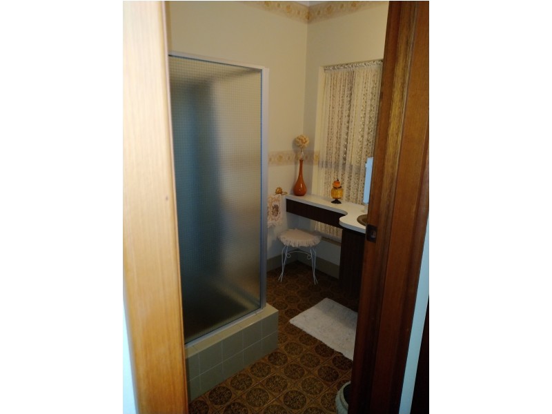 16 Pannell Road, Bateman WA 6150