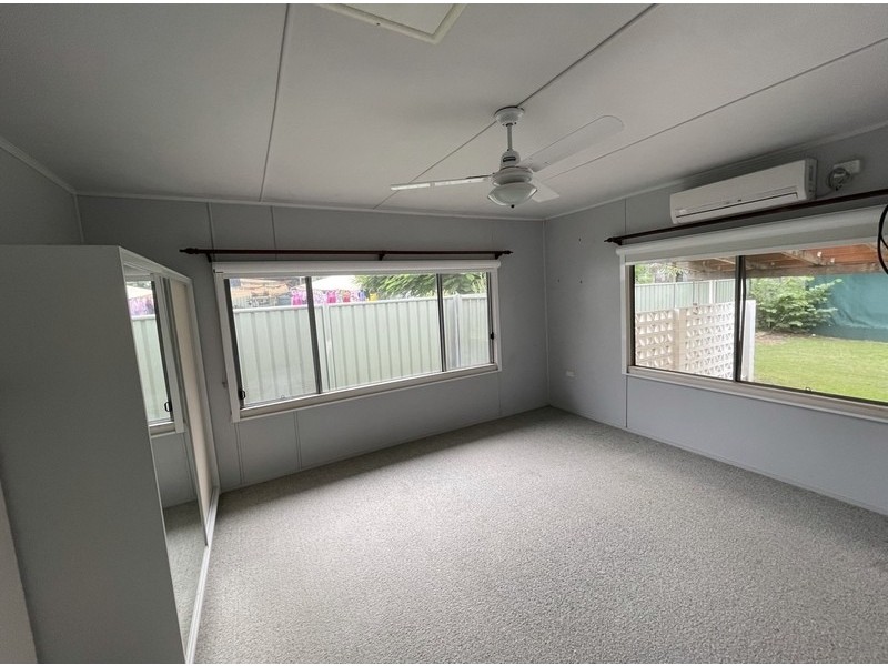 36 King Street, Moura QLD 4718