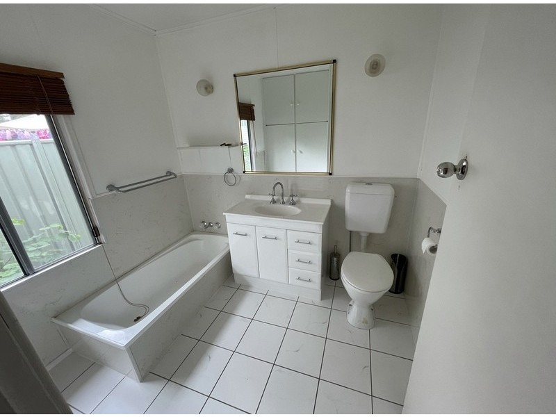 36 King Street, Moura QLD 4718