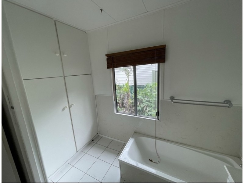 36 King Street, Moura QLD 4718