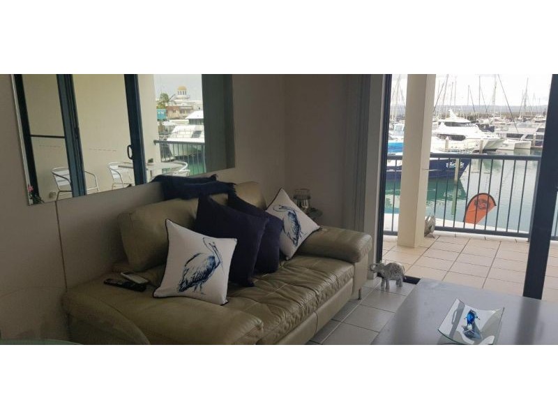 210-211/8 Buccaneer Drive, Urangan QLD 4655