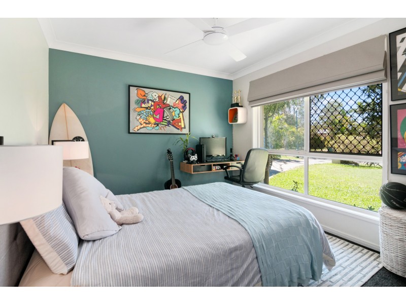 6 Rosswood Court, Helensvale QLD 4212