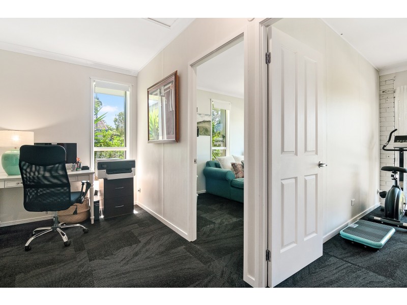 6 Rosswood Court, Helensvale QLD 4212