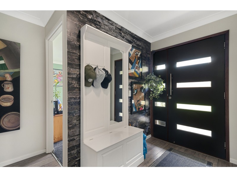 6 Rosswood Court, Helensvale QLD 4212