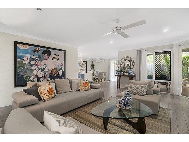 6 Rosswood Court, Helensvale QLD 4212