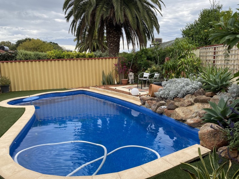 19 Port Royal Drive, Safety Bay WA 6169