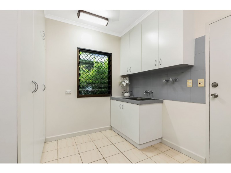 15 Hibernia crescent, Brinkin NT 0810