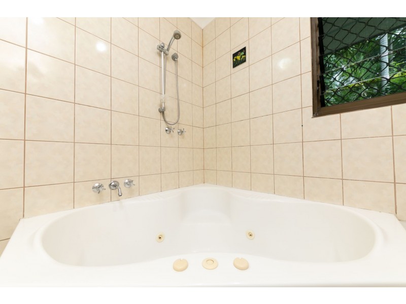 15 Hibernia crescent, Brinkin NT 0810