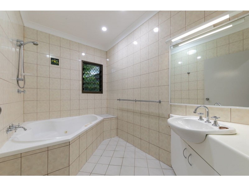 15 Hibernia crescent, Brinkin NT 0810