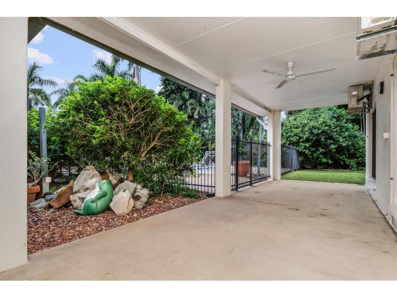 15 Hibernia crescent, Brinkin NT 0810