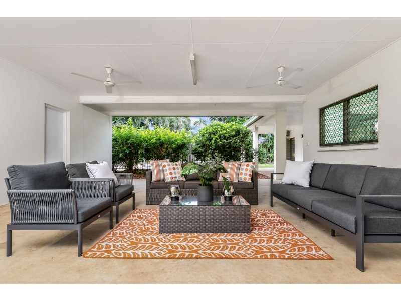 15 Hibernia crescent, Brinkin NT 0810