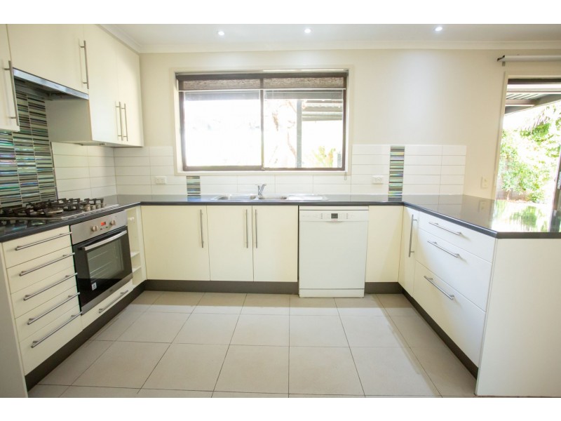 341 Lawrence St, West Wodonga VIC 3690