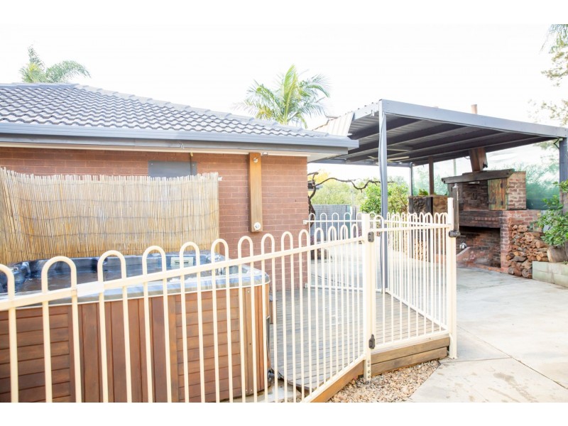 341 Lawrence St, West Wodonga VIC 3690
