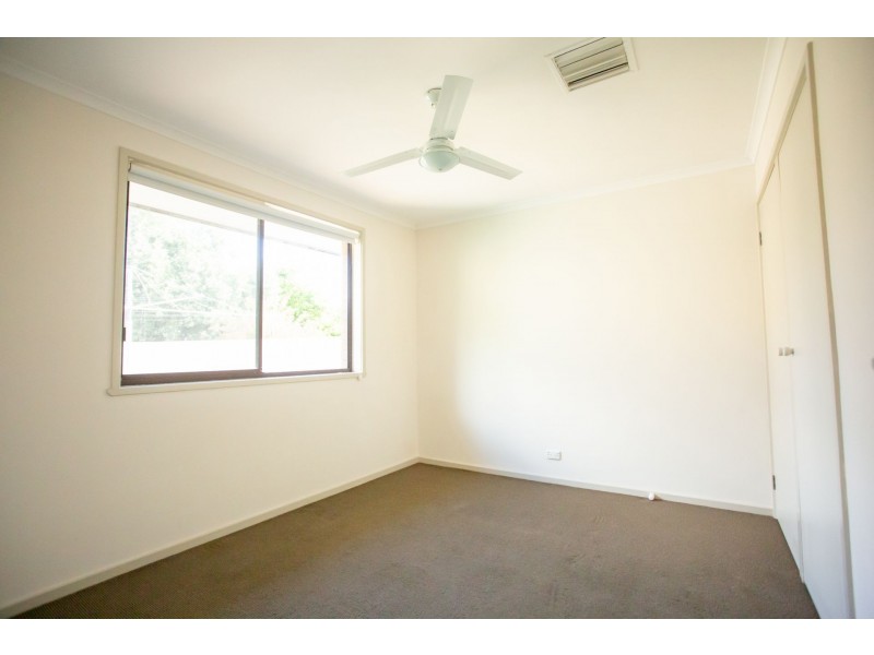 341 Lawrence St, West Wodonga VIC 3690