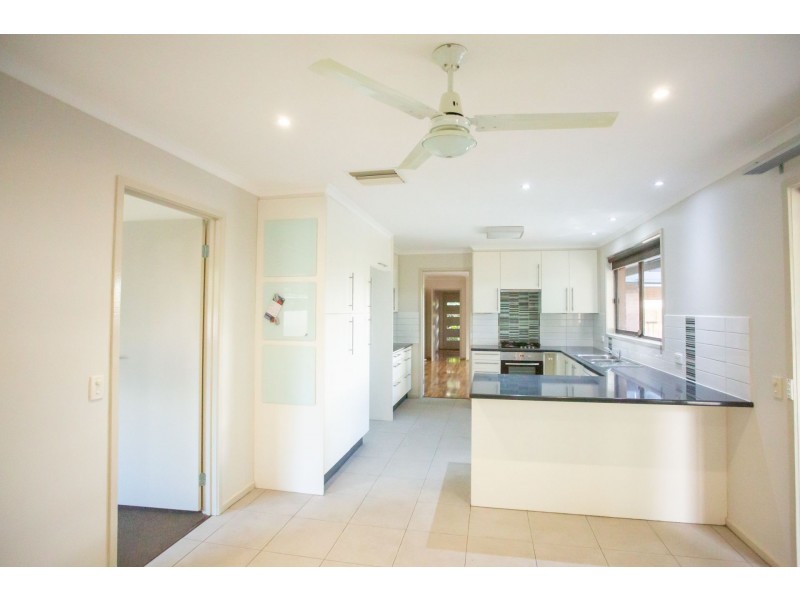 341 Lawrence St, West Wodonga VIC 3690