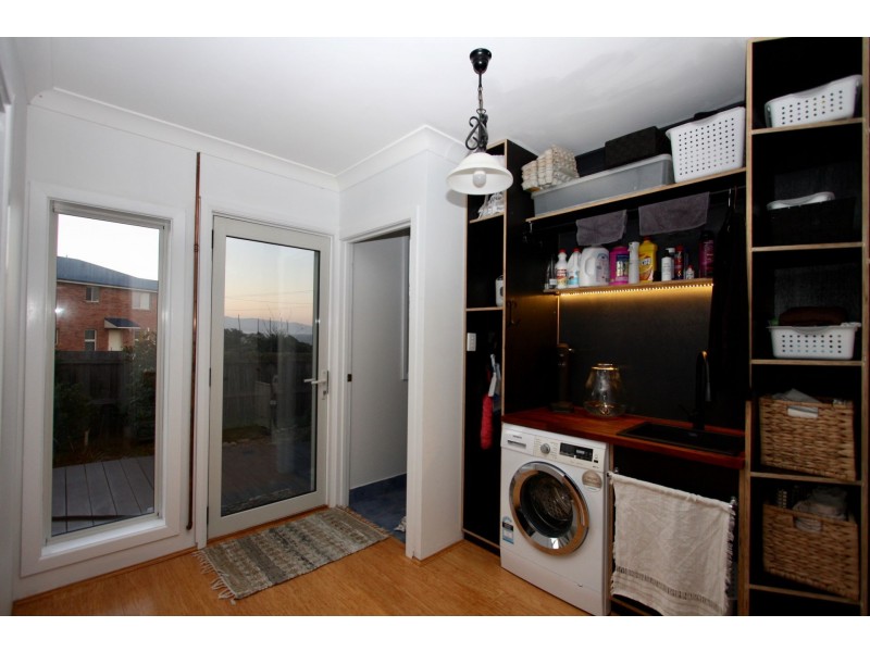 2/2 Tasman Highway, Bicheno TAS 7215