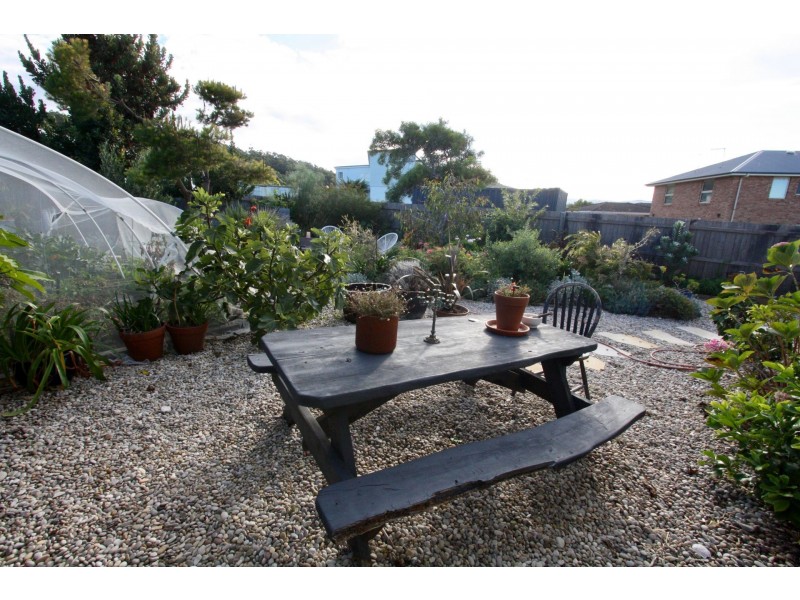 2/2 Tasman Highway, Bicheno TAS 7215