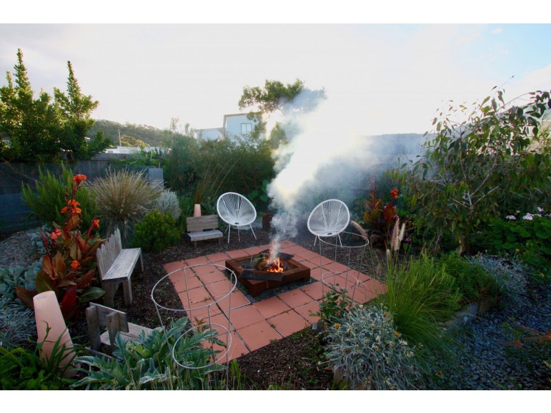 2/2 Tasman Highway, Bicheno TAS 7215