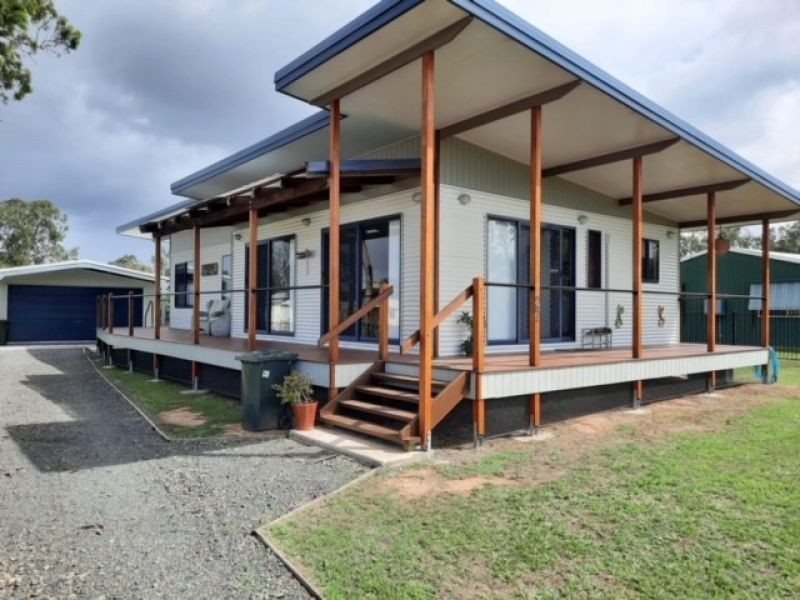 27 Steley Street, Buxton QLD 4660