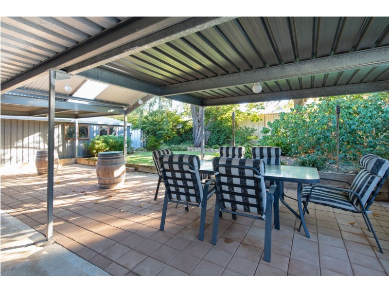 14 Araluen St, Ridgehaven SA 5097