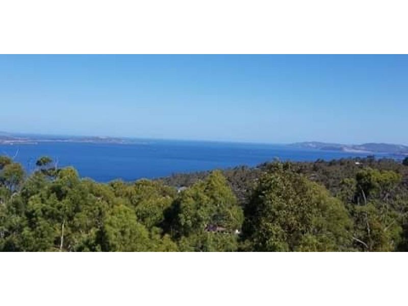 209 Albion Heights Drive, Kingston TAS 7050