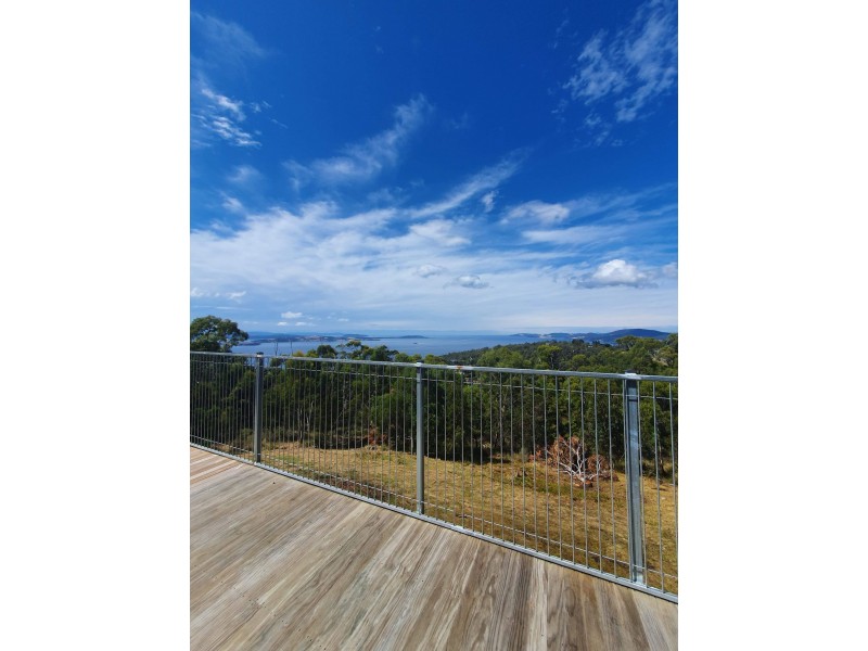209 Albion Heights Drive, Kingston TAS 7050