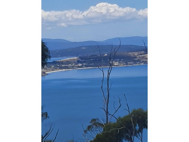 209 Albion Heights Drive, Kingston TAS 7050