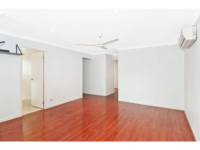 34 Rivervista Court, Eagleby QLD 4207