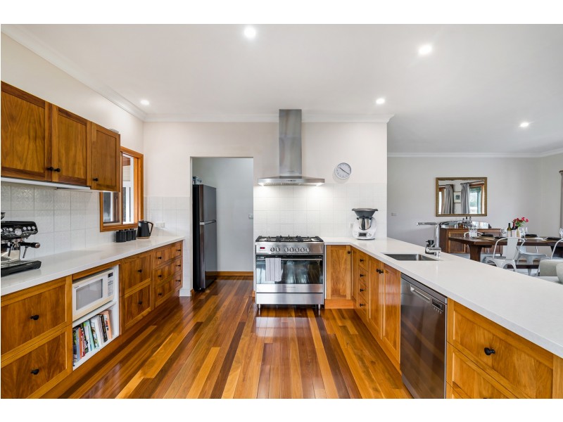 28 Heddle Road, Lancefield VIC 3435