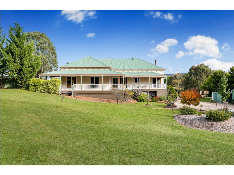 28 Heddle Road, Lancefield VIC 3435
