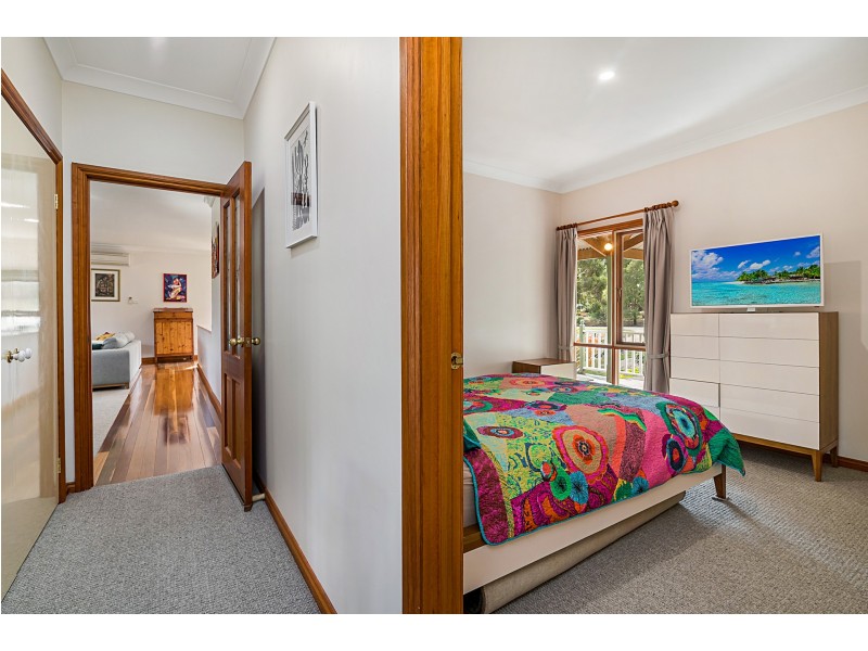 28 Heddle Road, Lancefield VIC 3435