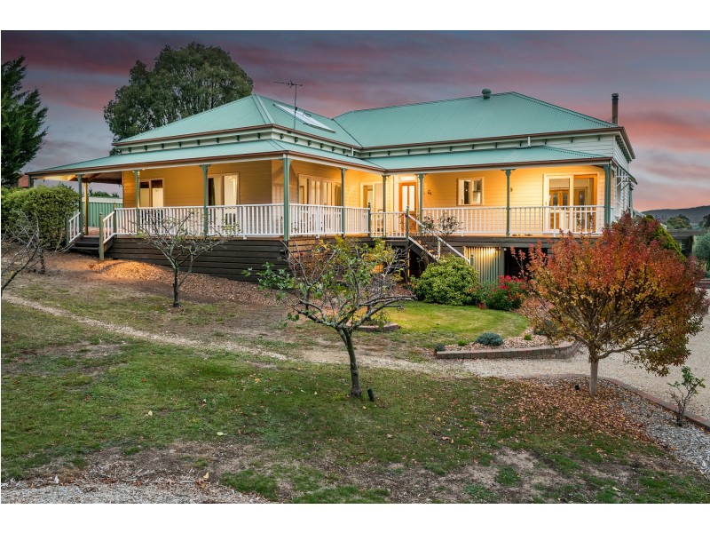 28 Heddle Road, Lancefield VIC 3435