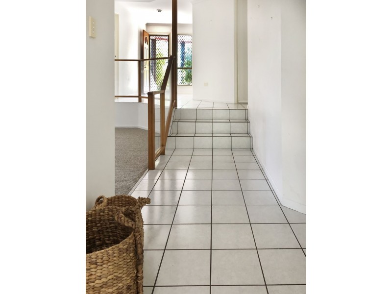 10 Northview Terrace, Mount Pleasant QLD 4740