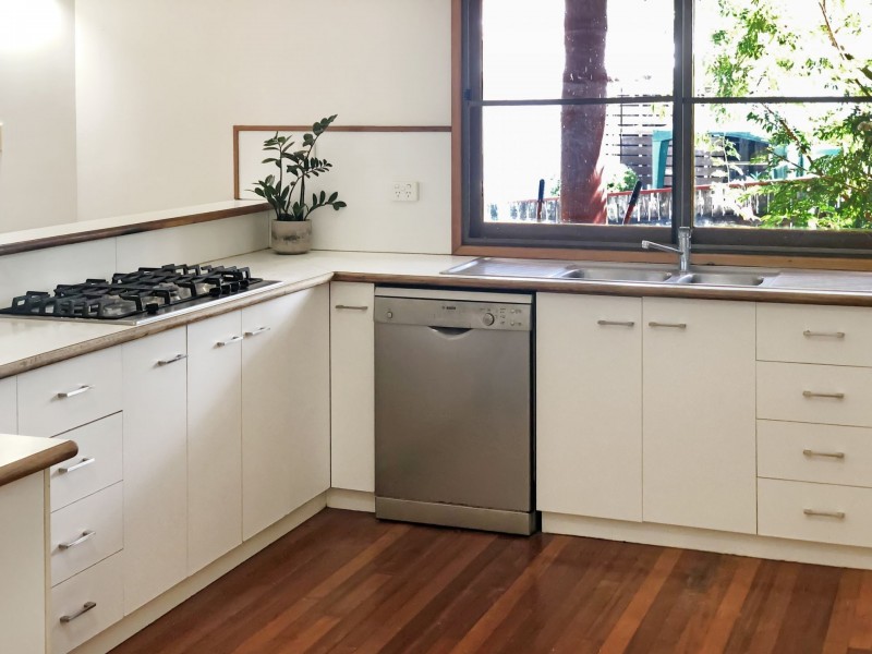 10 Northview Terrace, Mount Pleasant QLD 4740