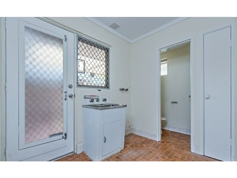 150b Fremantle Rd, Gosnells WA 6110