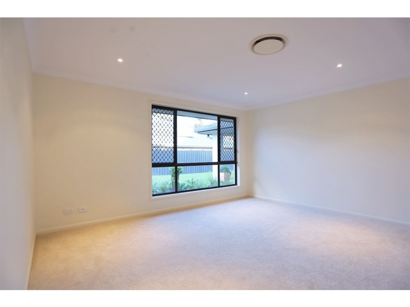 17 Denali Circuit, Warner QLD 4500