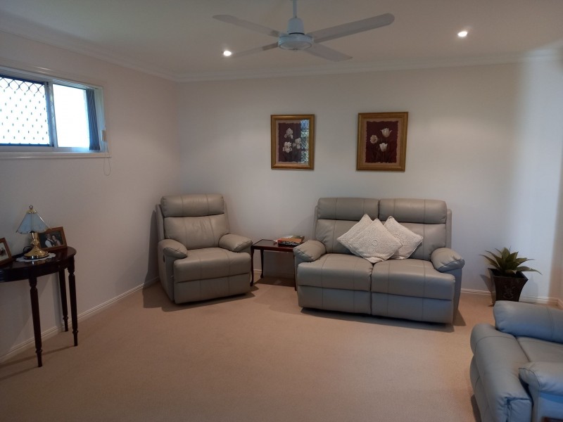 8 Green Avenue, Branyan QLD 4670