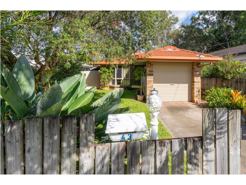 43 Schmidt Street, Victoria Point QLD 4165