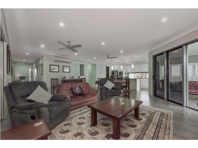 5 Monterrico Circuit, Beaconsfield QLD 4740