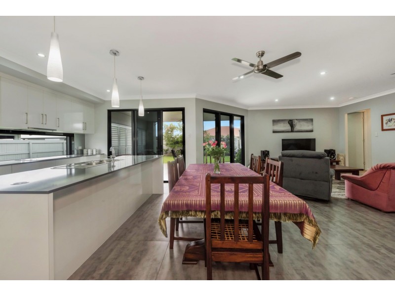 5 Monterrico Circuit, Beaconsfield QLD 4740