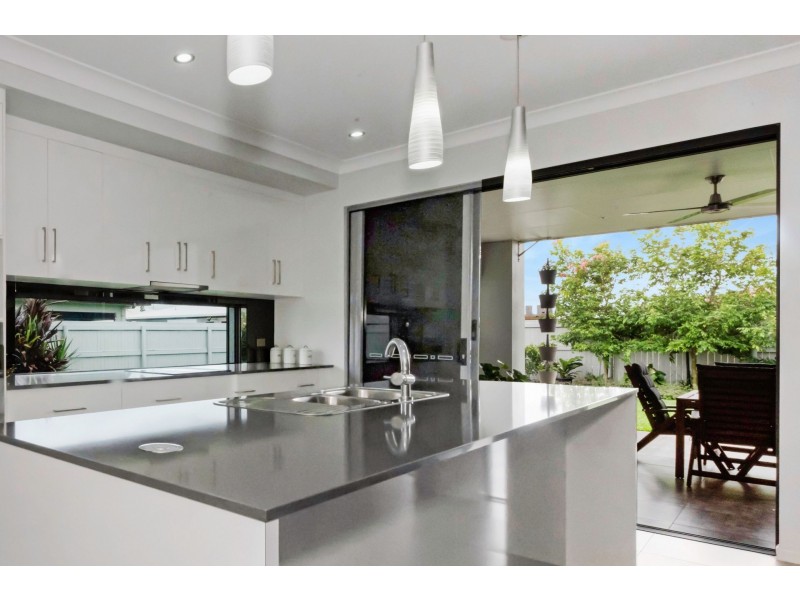 5 Monterrico Circuit, Beaconsfield QLD 4740