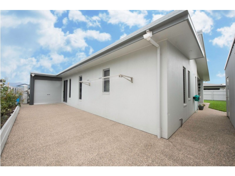 5 Monterrico Circuit, Beaconsfield QLD 4740