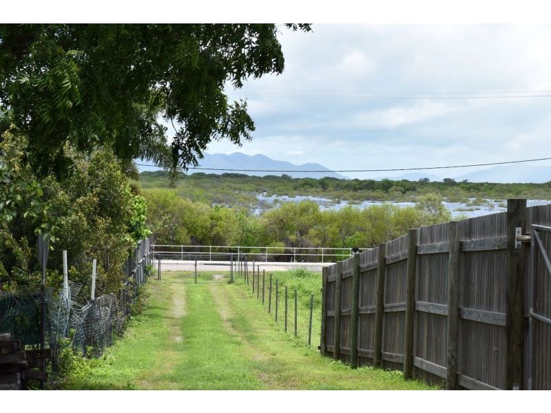 2 Morrill Street, Bowen QLD 4805