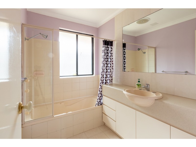 5 Woodspring Trail, Canning Vale WA 6155