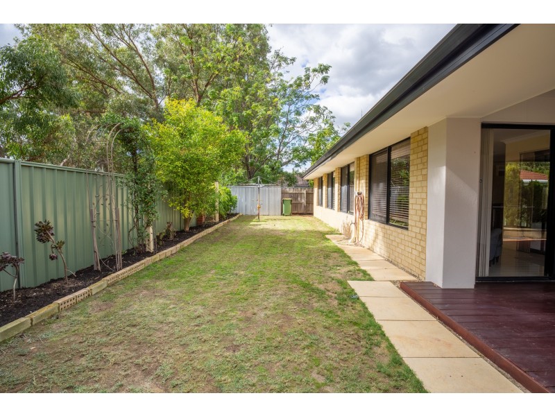 5 Woodspring Trail, Canning Vale WA 6155
