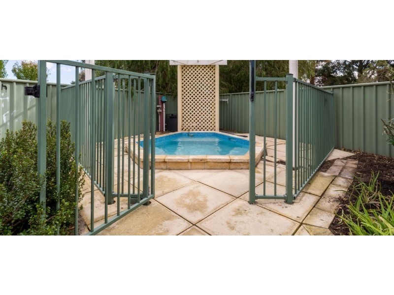 5 Woodspring Trail, Canning Vale WA 6155